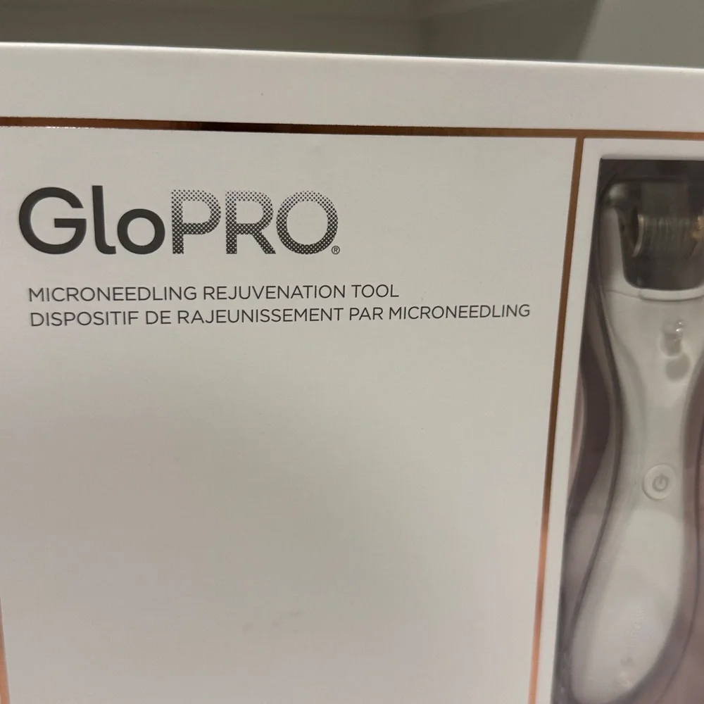GloPRO Facial Microneedling Tool Skin firming and Smoothing At Home Kit NIB